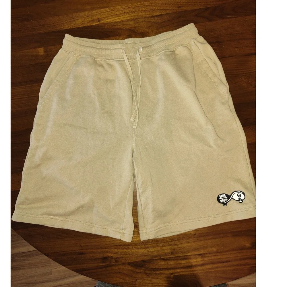Vans Hirono Pop Mart Tan Khaki Sweat Shorts Mens Medium VN000K9V4MG Dinosaur